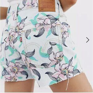 Levi's 501 premium floral embroidered shorts size 31